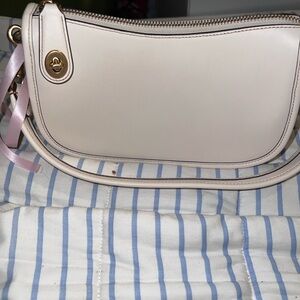Elegant Cream Shoulder Bag